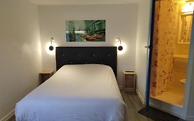 Fasthotel Paris Ouest Bouafle